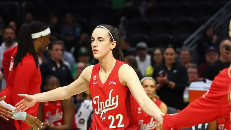 Caitlin Clark erupts for 32 points as Fever hold off Storm to complete season-series sweep