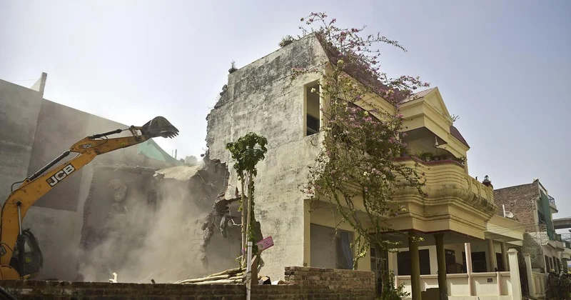 J&K: Homes of two suspected militants demolished after policeman killed in Anantnag