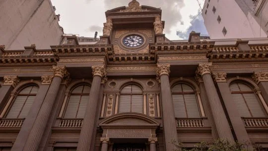 Argentina snaps dollar-buying streak day after IMF hailed policy