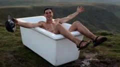 Influencer apologises for leaving bathtub on mountain