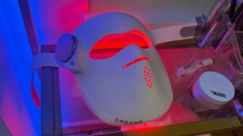 Dreame Chrona LED mask review: 4 light therapy colors, fully wireless, wildly affordable