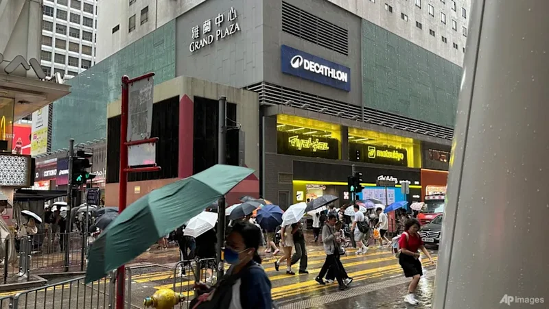 Southern China drenched as Typhoon Noul makes landfall