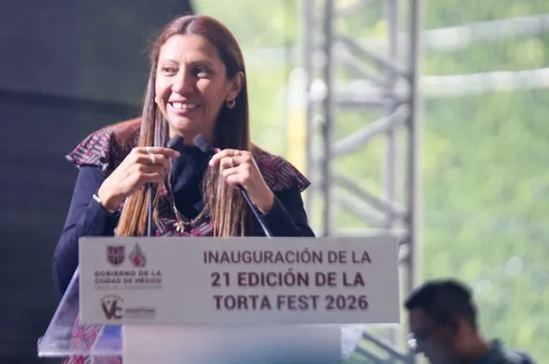 A 1.5-tonne sandwich sets a new world record at Mexico City’s Torta Fair