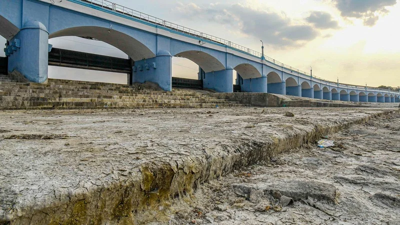 Farmers hope discharge of Cauvery water from Mettur will be stepped up ahead of Aadi Perukku
