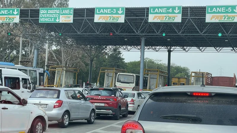 4,884 complaints against National Highway toll plazas in Karnataka in three years; only five cases remain pending