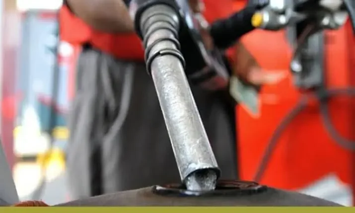Govt decreases petrol price by Rs0.12, diesel down by Rs0.66 for next three days