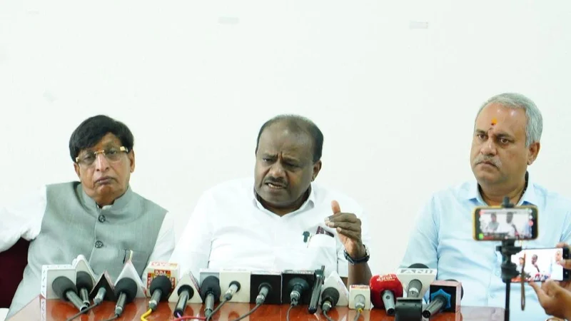 H.D. Kumaraswamy urges members of CWRC and CWMA to visit Karnataka, T.N. and understand ground situation