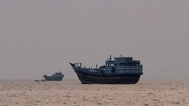 Iran war live: US launches new attacks; Houthis attack 2 Saudi oil tankers
