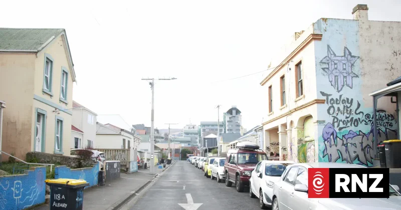 'Same temperature as outside': Students face frigid Dunedin flats