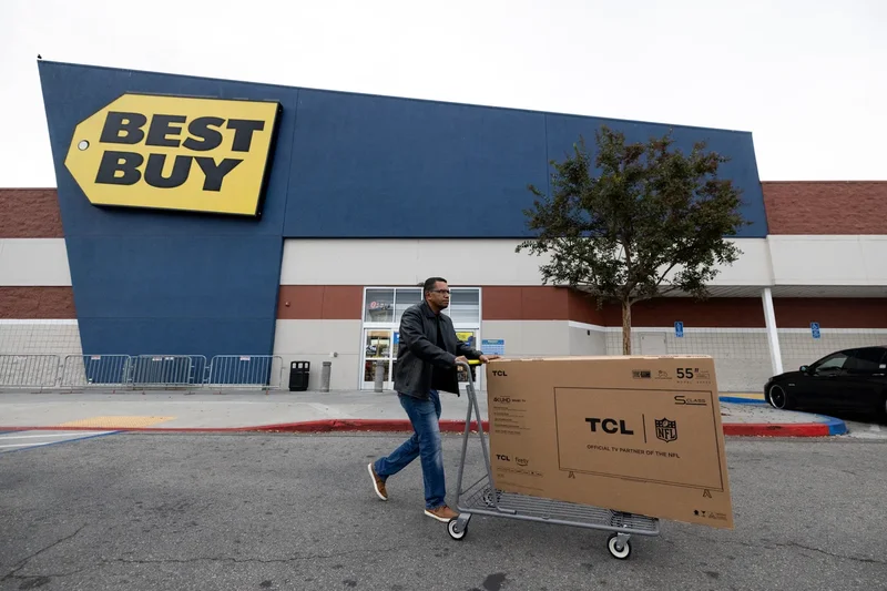 Here’s why you should take out a personal loan to consolidate debt