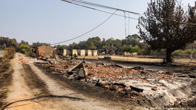 Europe wildfires: Spain lets people return, France faces extreme heat