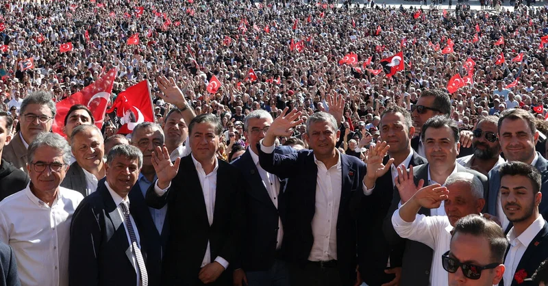 Beleagured Turkish opposition attempts to regroup with new party