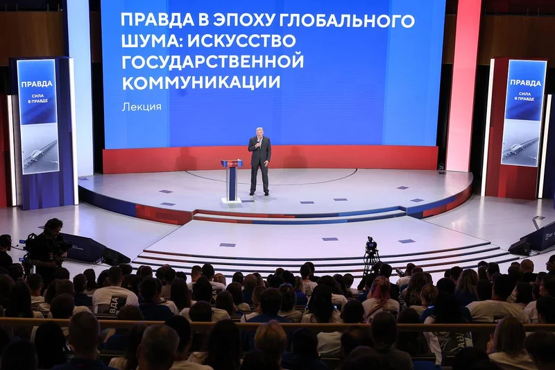 IN BRIEF: Peskov reflects on Russia’s difference from US, ‘might makes right’ rule