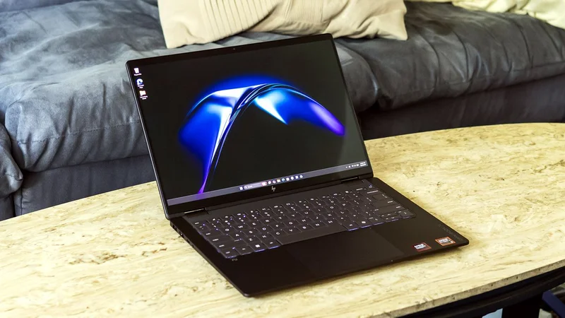 HP OmniBook X Flip 14 Review: Premium design, middling performance