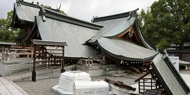 Rescuers search for survivors after powerful Japan quake kills at least 13
