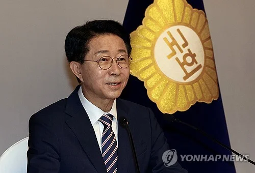Assembly speaker reaffirms commitment to swiftly push for constitutional revision