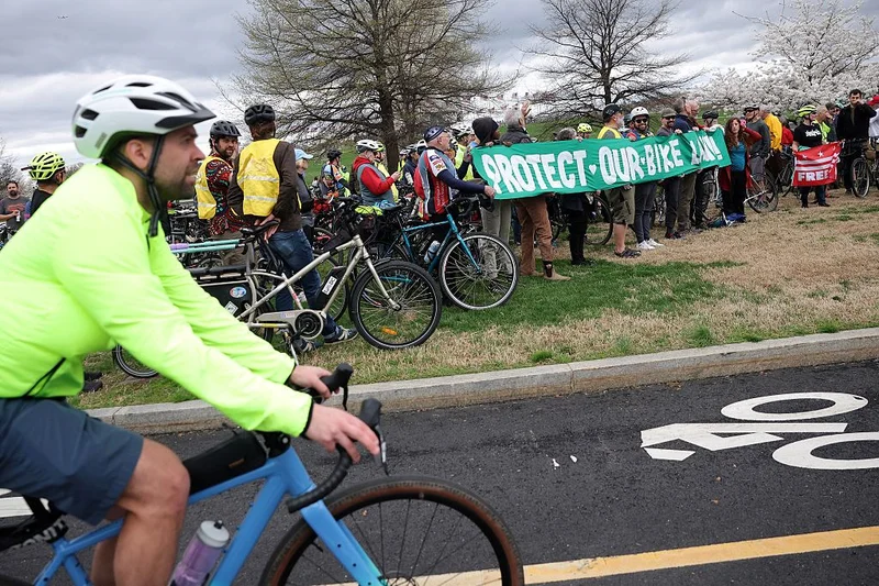 DOT cranks up its campaign to strip bike lane references from federal websites