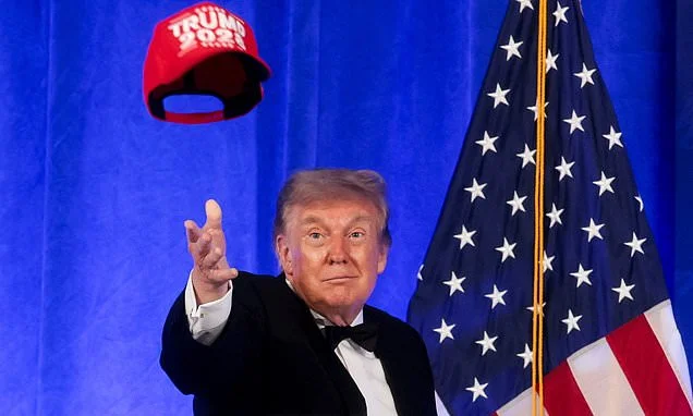 What Trump's wasted opportunity for a love-in with journalists reveals about the state of his presidency, according to the BBC's former chief Washington correspondent JUSTIN WEBB
