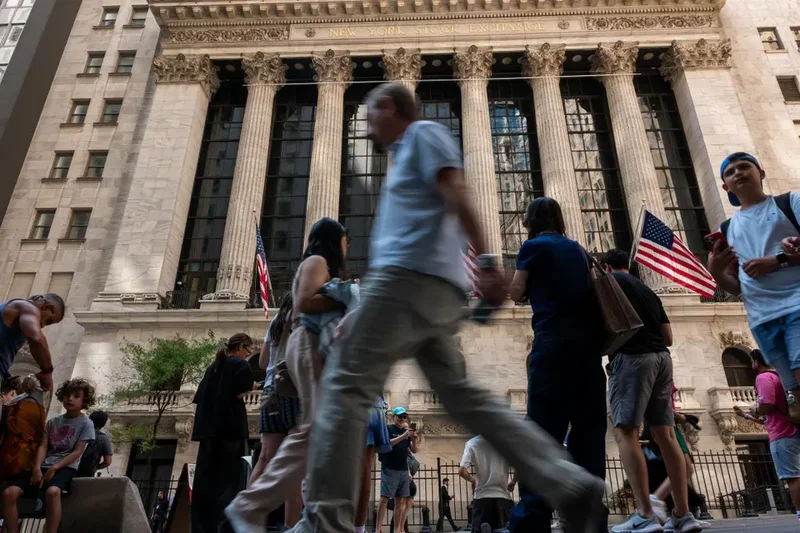 Dow Posts Its Worst Day Of The Year After Federal Reserve Maintains Interest Rates