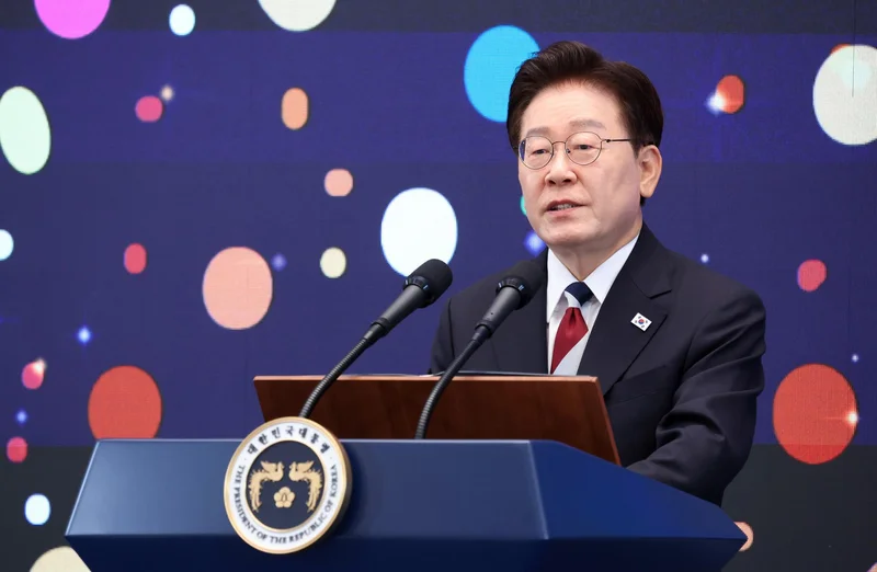 Lee to skip summer vacation this year
