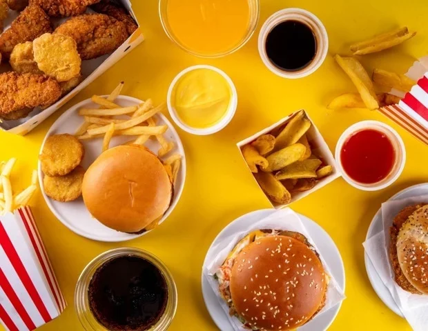 Father's diet before conception impacts baby's body composition