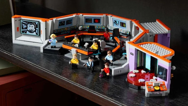 LEGO Announces Star Trek: U.S.S. Enterprise NCC-1701 Bridge Set, Now Up for Preorder