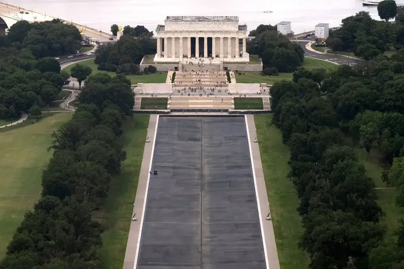 U.S. DOJ to drop Reflecting Pool vandalism charges against ex-Olympian
