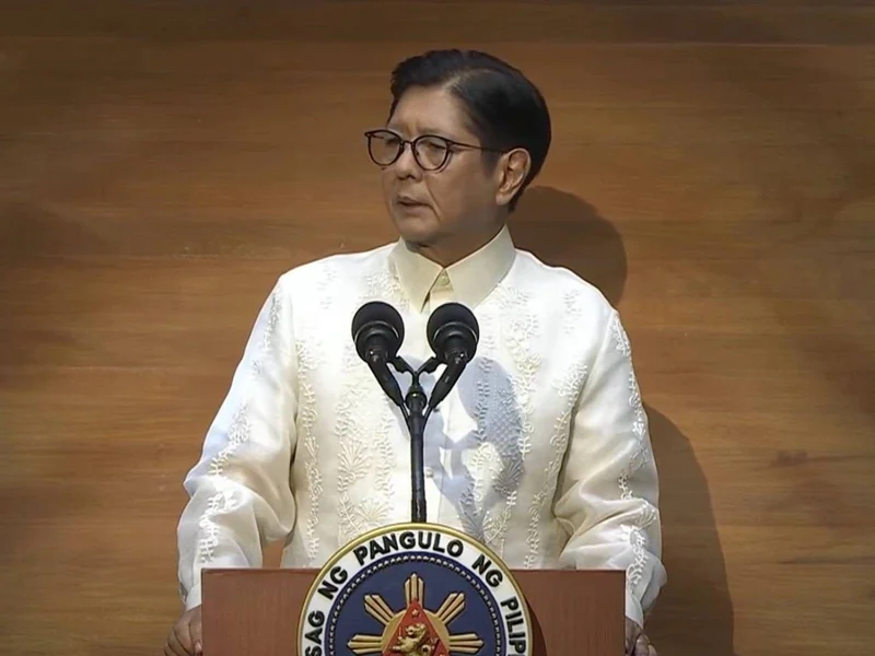 In SONA, Marcos calls for stronger protection of children after Tacloban shooting