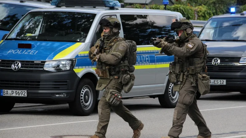 Man dies after knife attack at German bank