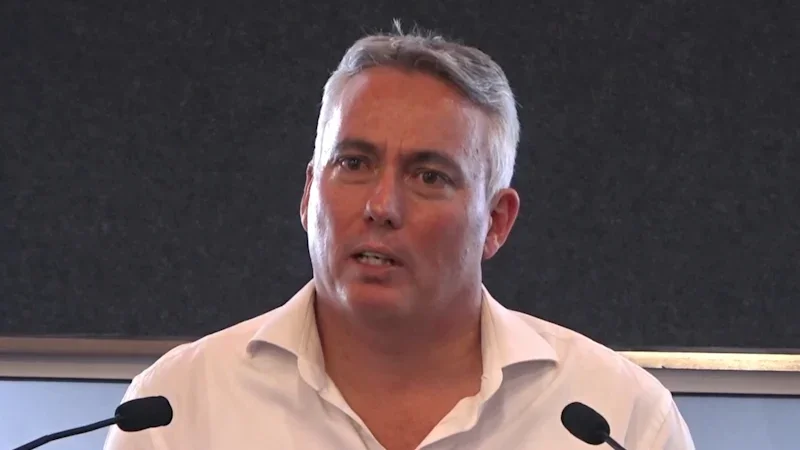 CFMEU organiser urinated on bathroom floor to ‘make a point’, inquiry told
