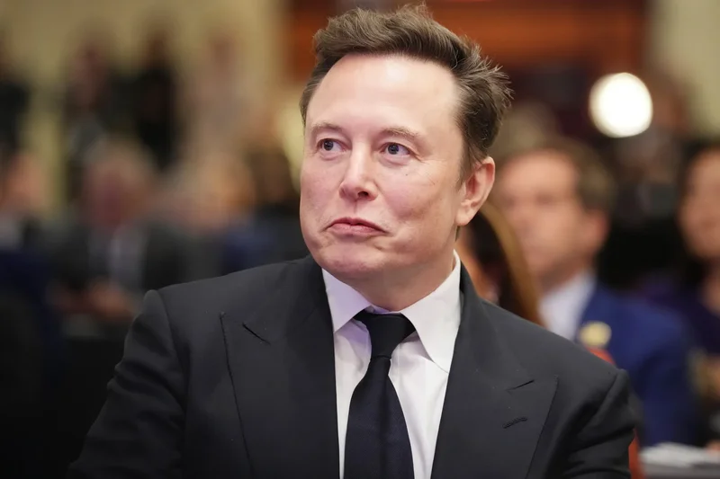 Musk says frontier AI models should face peer review from rival labs before release, with the government only stepping in as a last resort
