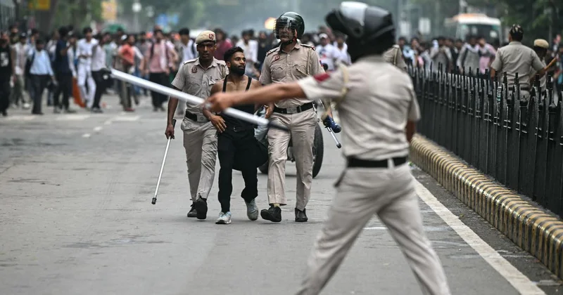 Youth protests: Biased reporting cannot justify attacks on media persons, says Editors Guild