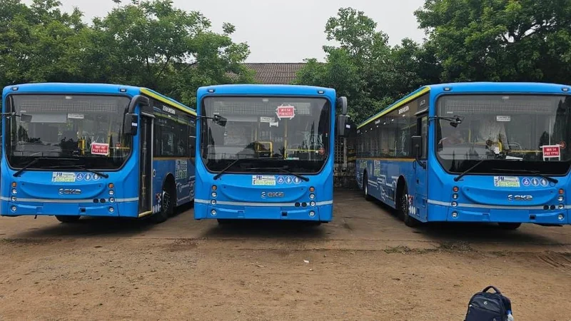 Bhogapuram airport commute: ₹300 by RTC e-bus, ₹800 to ₹1,500 by cab from Visakhapatnam