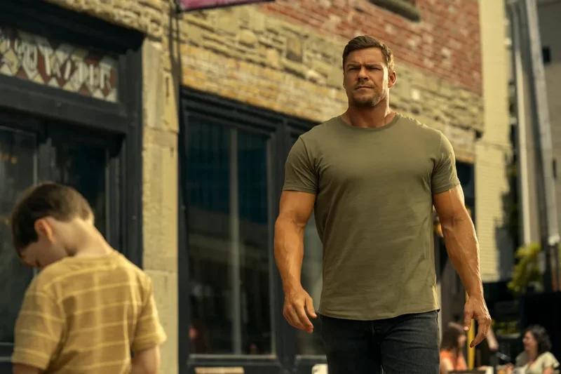 Alan Ritchson’s three-move Reacher workout pumped up my arms in just 15 minutes