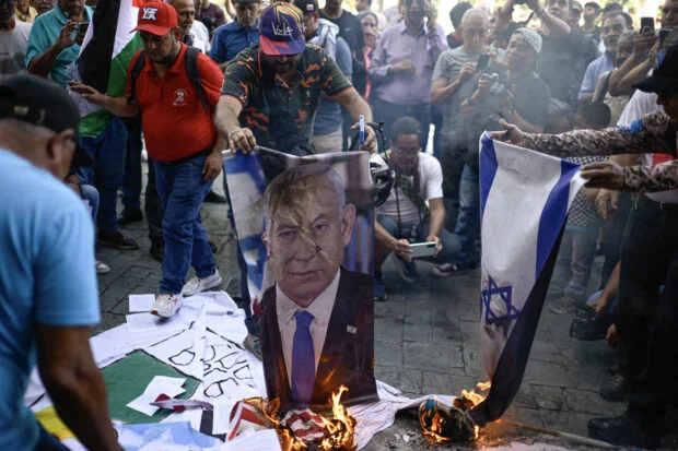 Netanyahu heads to US for first Trump meeting since Iran war