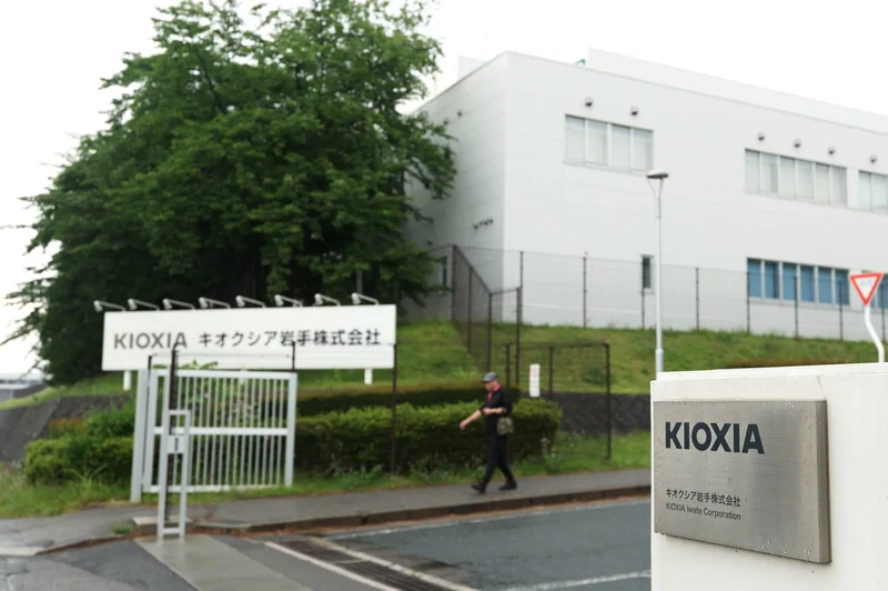 Kioxia faces more volatility as leveraged ETFs hit Japan stocks