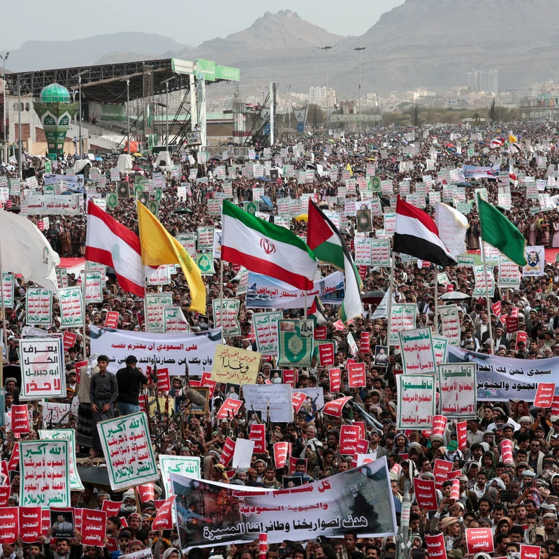 Iran War Live Updates: Oil Prices Hit $100 a Barrel After Attacks in Red Sea