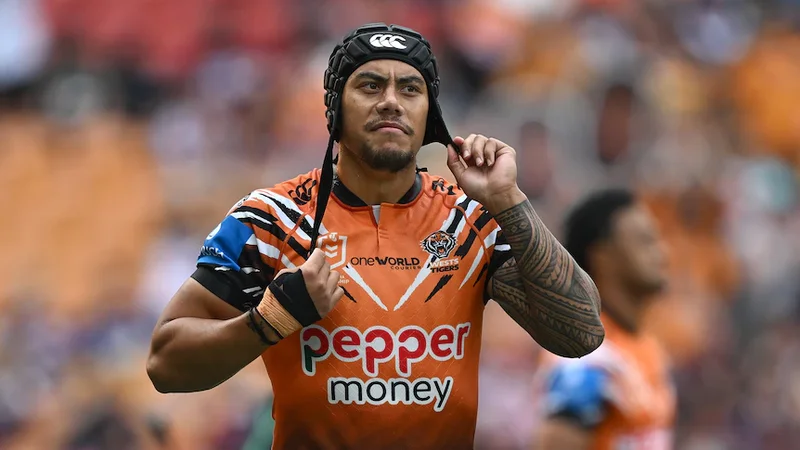 Eels defend Luai's 2027 signing ahead of Chiefs move