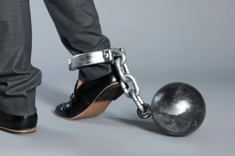 FOSS smashed one Microsoft monopoly. After 20 years of failure, it's time to smash another