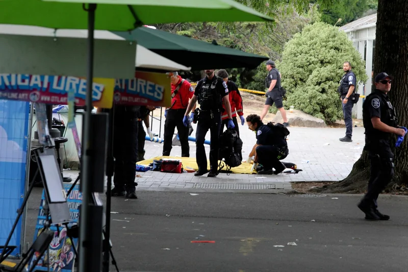 2 dead, 5 wounded in shooting at Seattle food festival