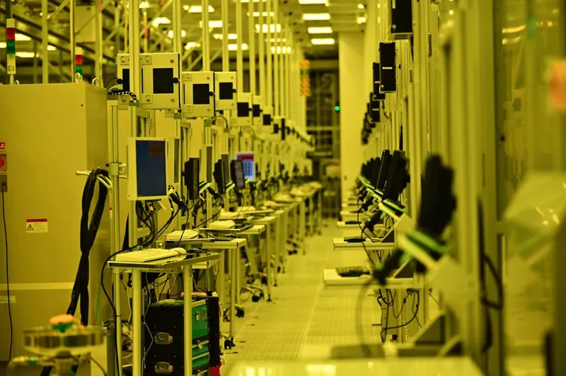 Intel debuts new chip for space computing