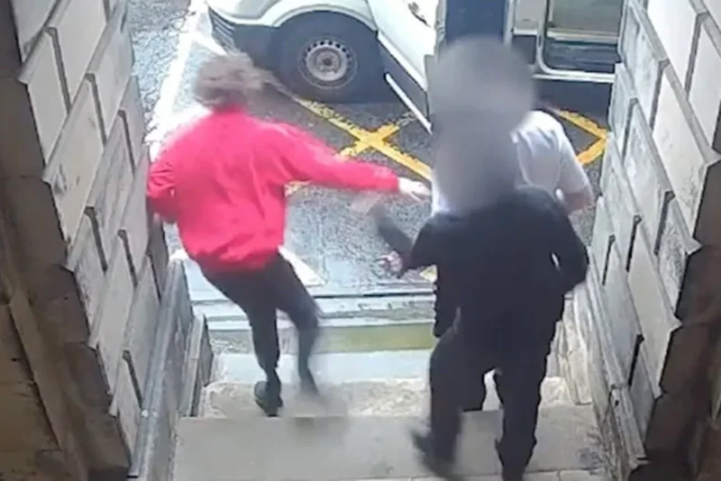 Rapist who abducted teenage girl at knifepoint tries to flee court