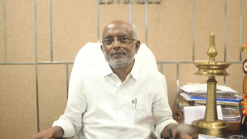 Ramesan Paleri, chairman of Kerala-based Uralungal cooperative society, dies
