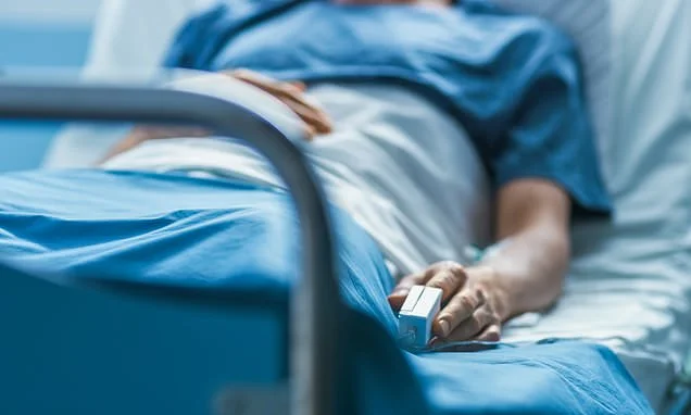Women 'are at risk' in mixed-sex NHS wards and accommodation, report reveals