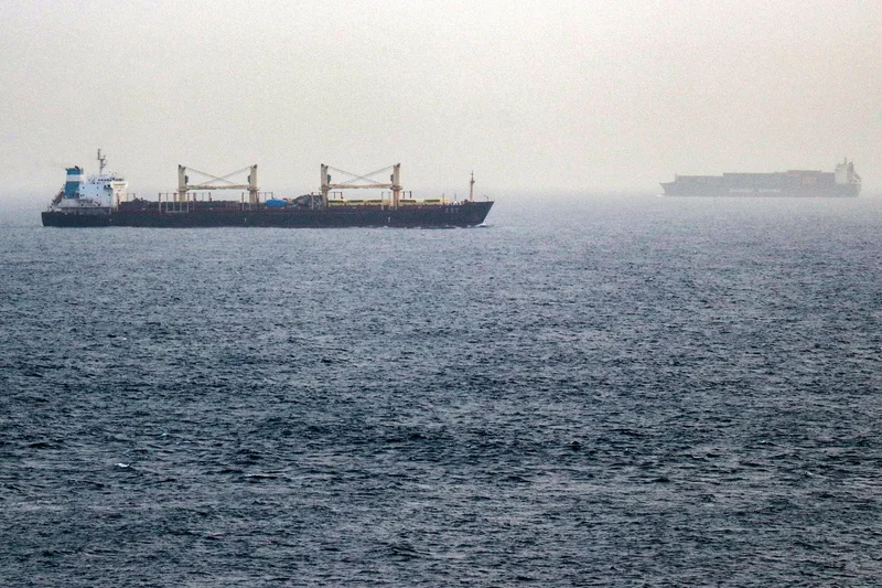 Iran war spreads to Red Sea and Caspian; Gulf quiet as US forgoes strikes