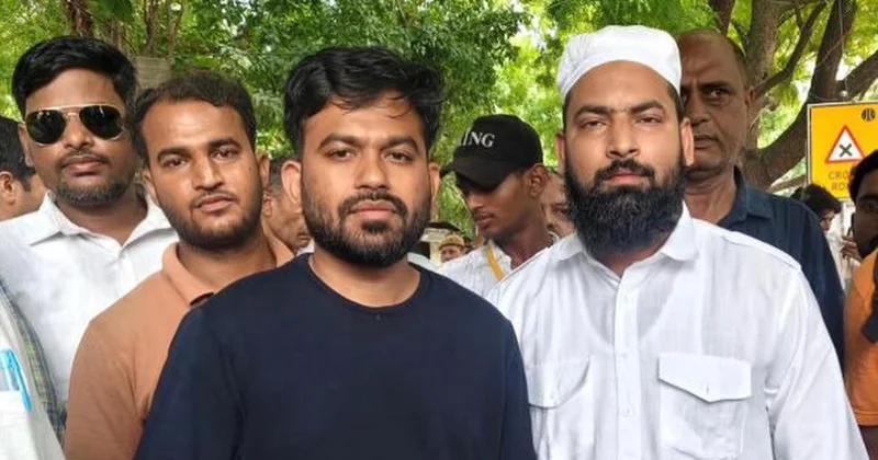 Family of Muslim volunteer at Jantar Mantar protest released by UP Police