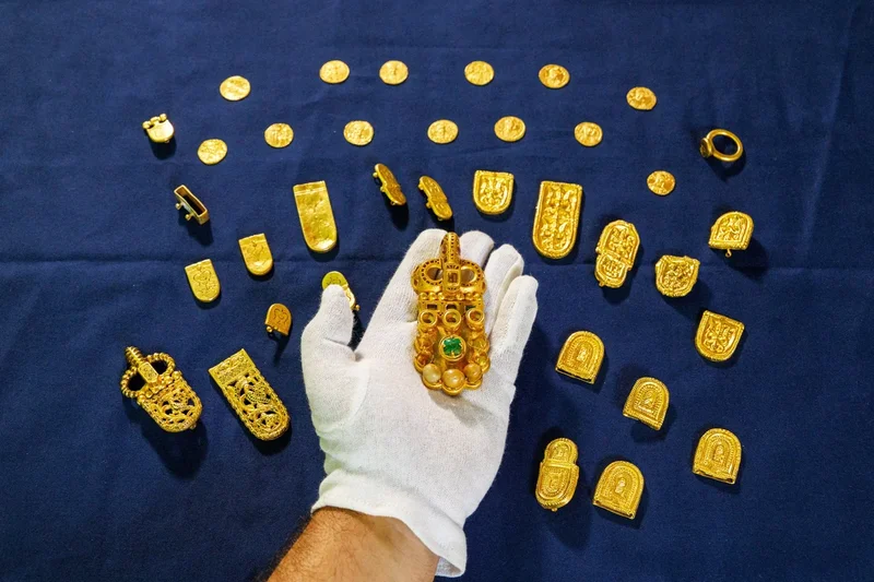 Gold treasure found in ancient shipwreck reveals secrets of Byzantine Empire