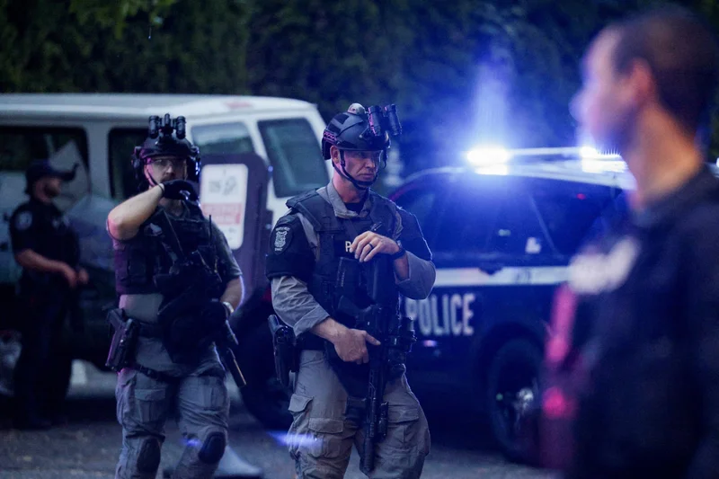At least 3 killed, 4 wounded in shooting near Seattle food fest