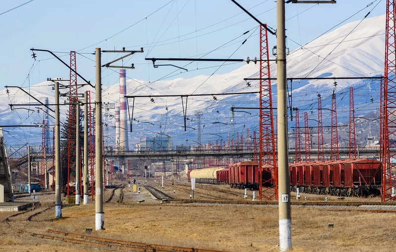 FACTBOX: Pashinyan, Russia respond over Armenia rail concession