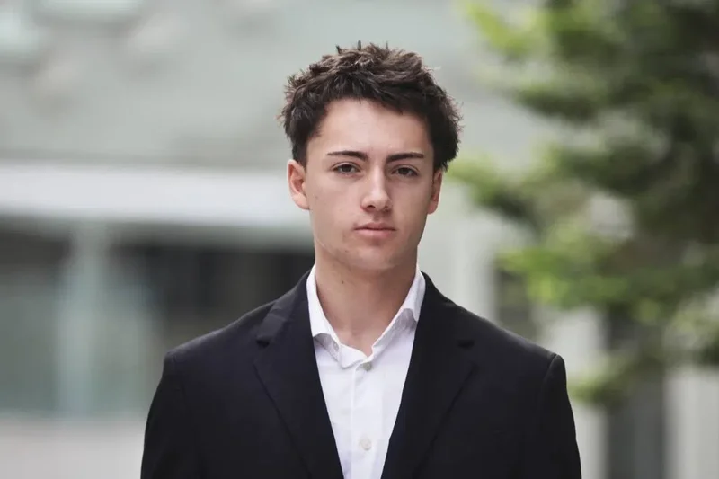 Teen who licked iJooz straw fined $600
